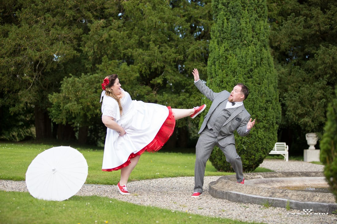 Fun and relaxed wedding photography