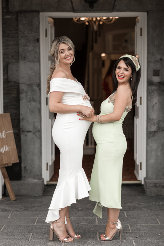 2 pregnant ladies at a wedding in Darver Castle